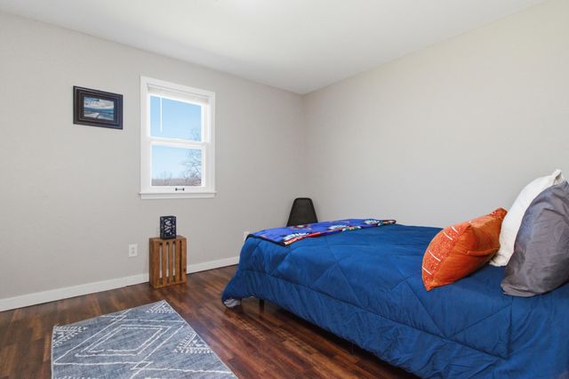 10068 County Road 8490, West Plains, MO 65775