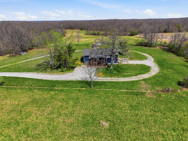 10068 County Road 8490, West Plains, MO 65775