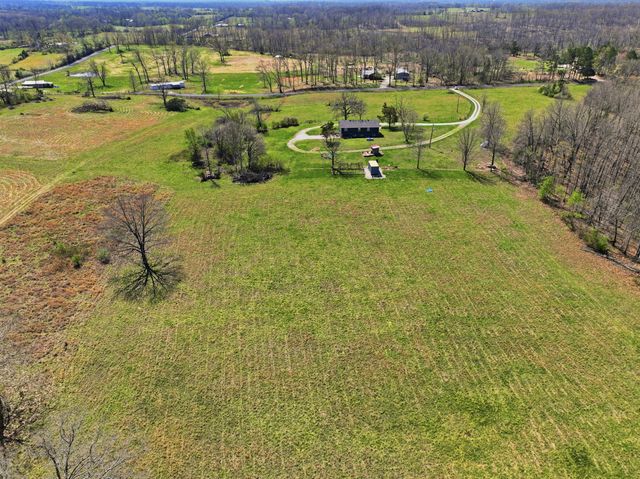 10068 County Road 8490, West Plains, MO 65775