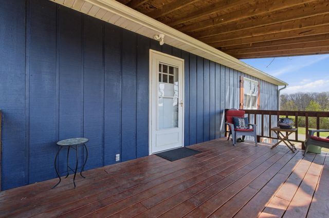 10068 County Road 8490, West Plains, MO 65775