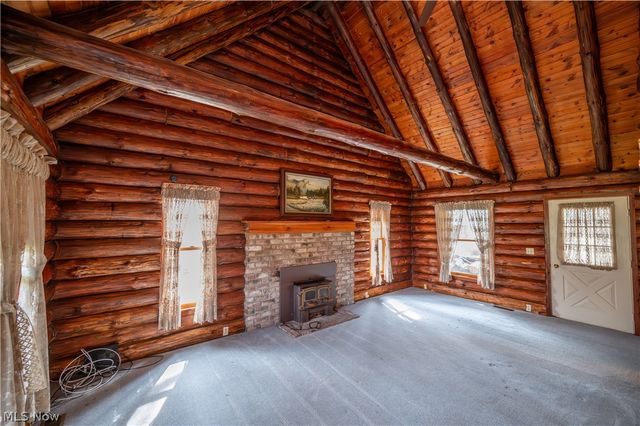 17917 Ellsworth Road, Lake Milton, OH 44429