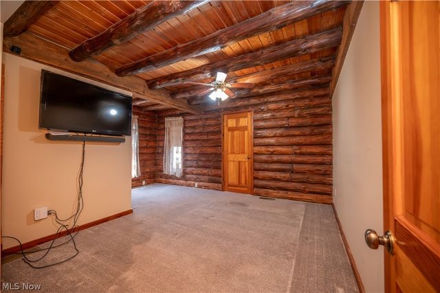 17917 Ellsworth Road, Lake Milton, OH 44429