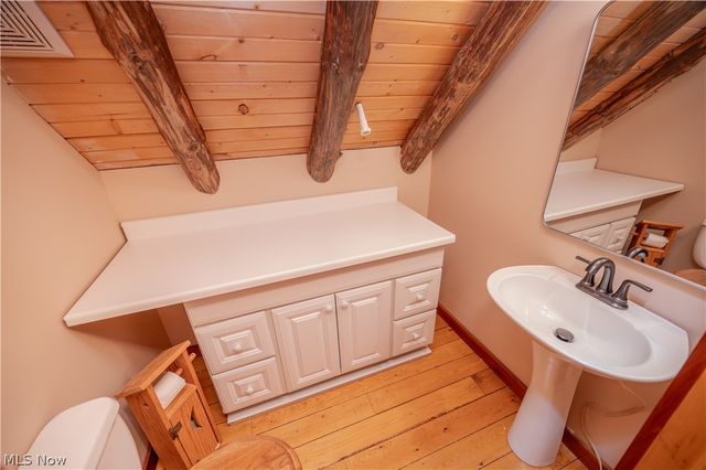 17917 Ellsworth Road, Lake Milton, OH 44429