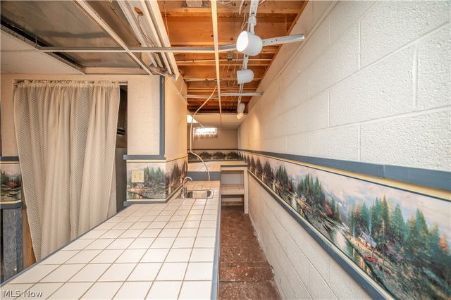 17917 Ellsworth Road, Lake Milton, OH 44429