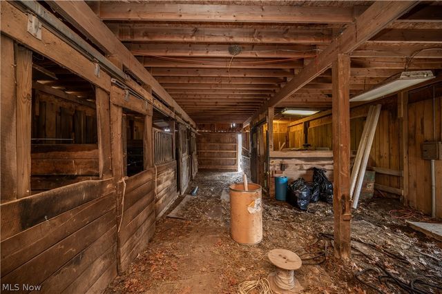 17917 Ellsworth Road, Lake Milton, OH 44429