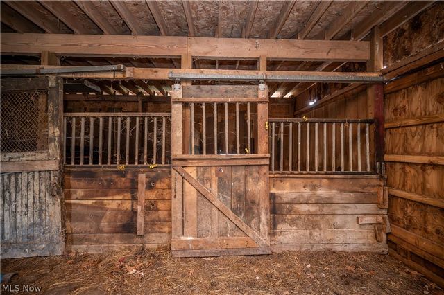 17917 Ellsworth Road, Lake Milton, OH 44429