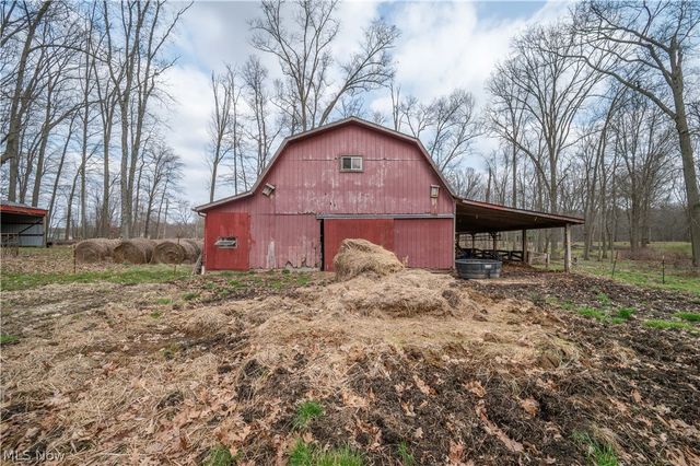 17917 Ellsworth Road, Lake Milton, OH 44429