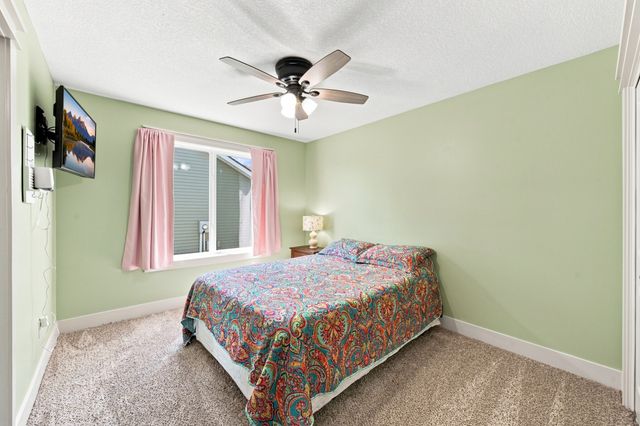 517 Shiloh Rose Parkway NW, Bondurant, IA 50035