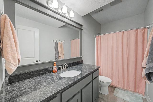 517 Shiloh Rose Parkway NW, Bondurant, IA 50035
