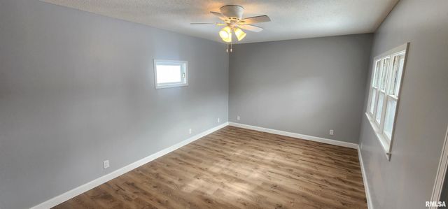 6848 Lake Service Road, Rochester, IL 62563