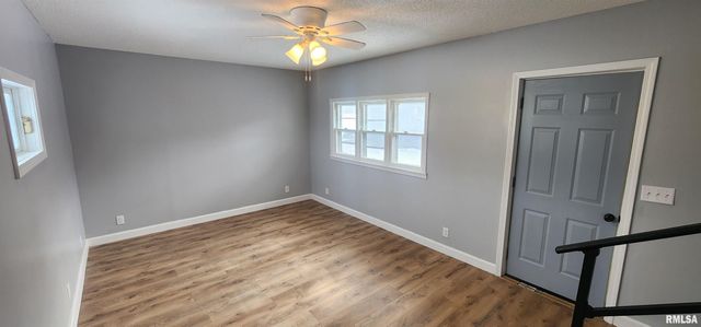 6848 Lake Service Road, Rochester, IL 62563