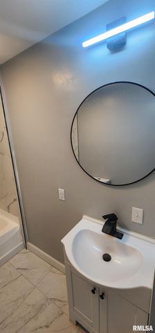 6848 Lake Service Road, Rochester, IL 62563