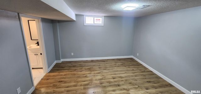 6848 Lake Service Road, Rochester, IL 62563