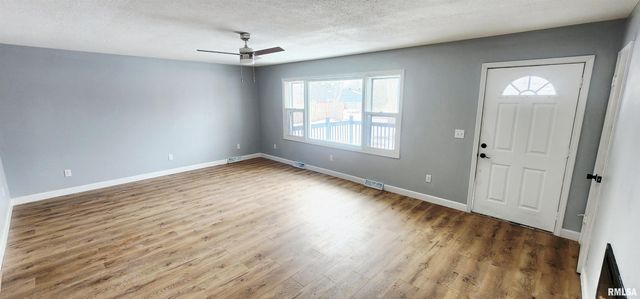 6848 Lake Service Road, Rochester, IL 62563