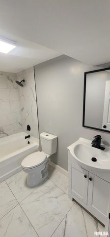 6848 Lake Service Road, Rochester, IL 62563