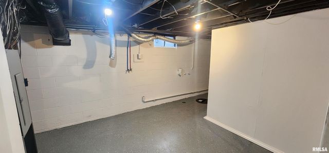 6848 Lake Service Road, Rochester, IL 62563