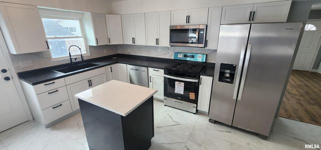 6848 Lake Service Road, Rochester, IL 62563