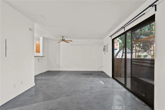 20234 Cantara 125, Winnetka, CA 91306