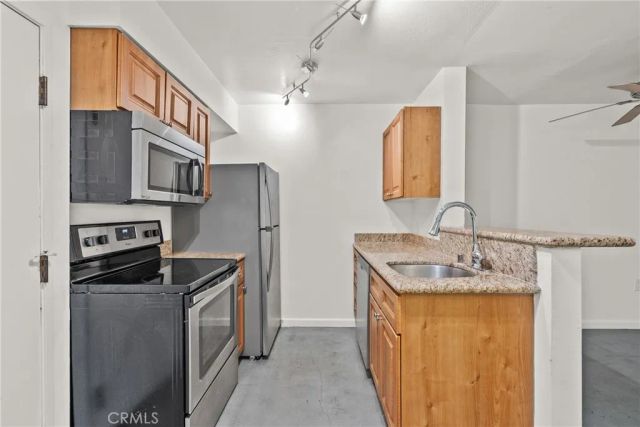 20234 Cantara 125, Winnetka, CA 91306