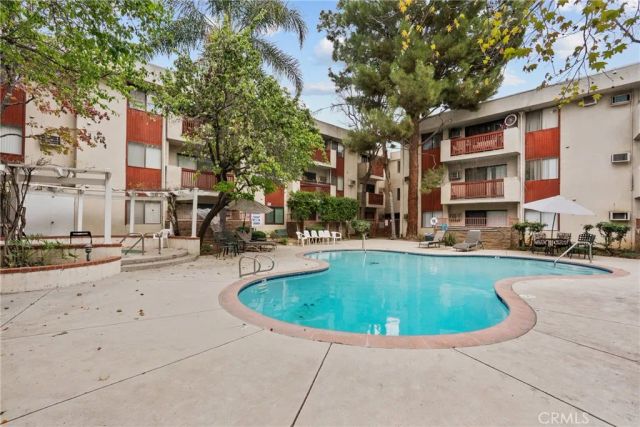 20234 Cantara 125, Winnetka, CA 91306