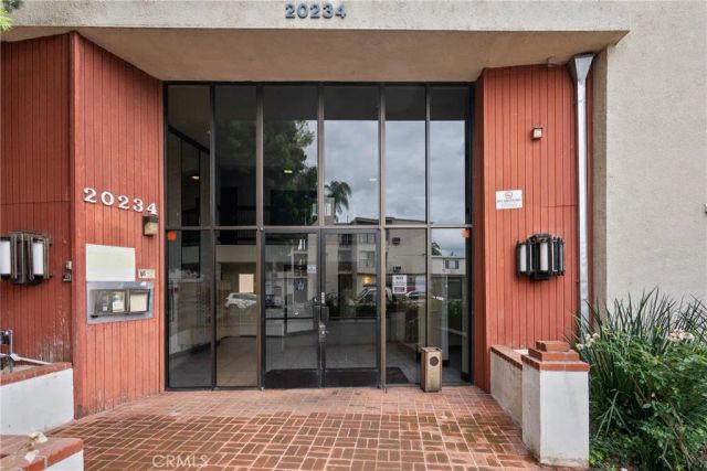 20234 Cantara 125, Winnetka, CA 91306