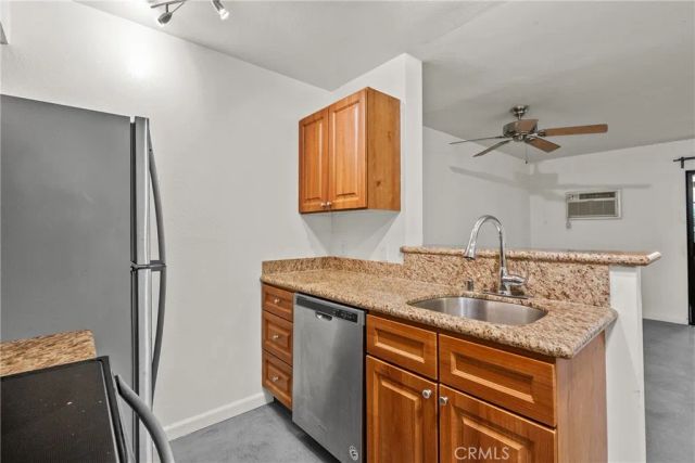 20234 Cantara 125, Winnetka, CA 91306