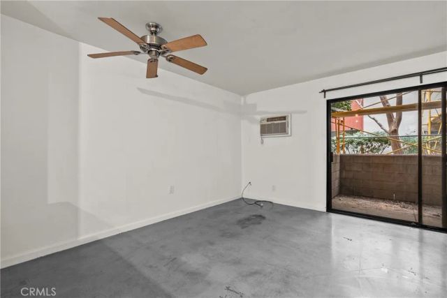 20234 Cantara 125, Winnetka, CA 91306