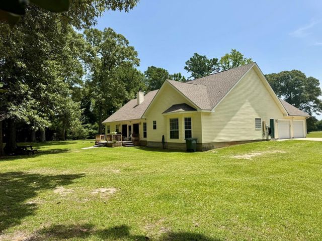 15590 Fm-92, Spurger, TX 77660