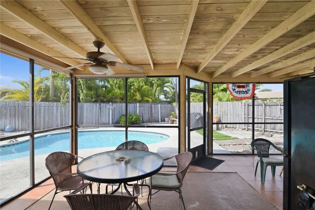 1441 NE 42nd St, Oakland Park, FL 33334