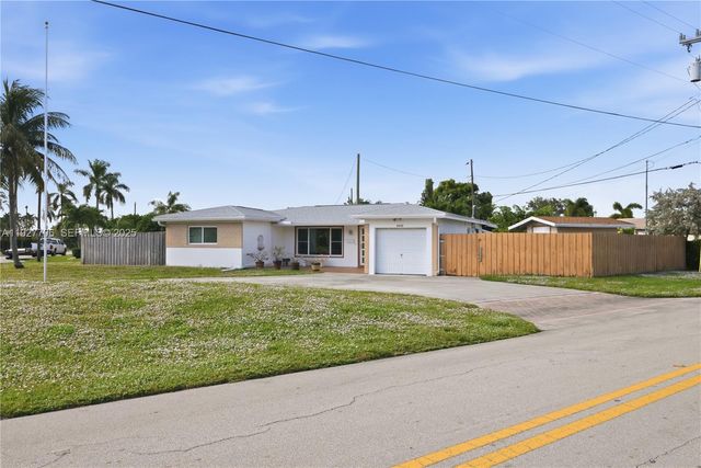 1441 NE 42nd St, Oakland Park, FL 33334