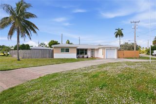 1441 NE 42nd St, Oakland Park, FL 33334