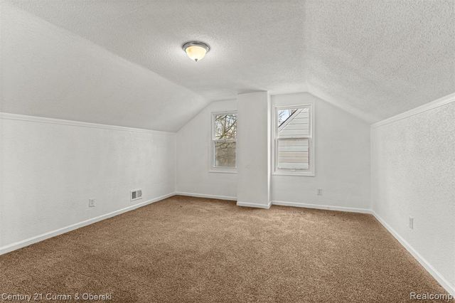 19735 Annott Street, Detroit, MI 48205