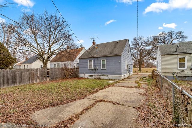 19735 Annott Street, Detroit, MI 48205