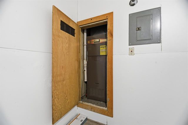 W7704 RAILROAD STREET, Shiocton, WI 54170