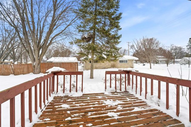 W7704 RAILROAD STREET, Shiocton, WI 54170