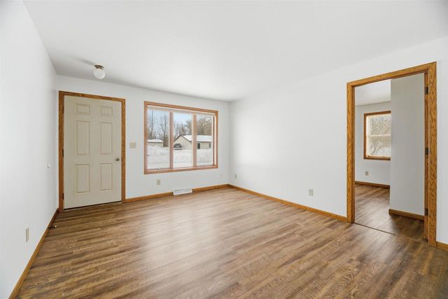 W7704 RAILROAD STREET, Shiocton, WI 54170