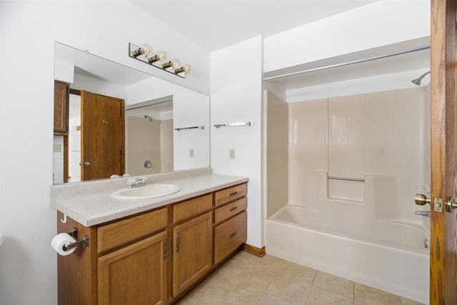 W7704 RAILROAD STREET, Shiocton, WI 54170