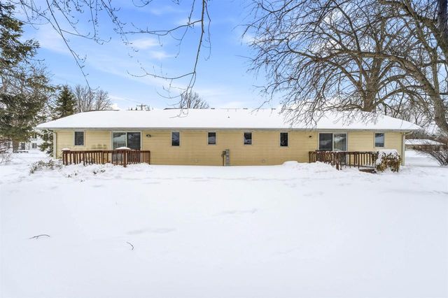 W7704 RAILROAD STREET, Shiocton, WI 54170