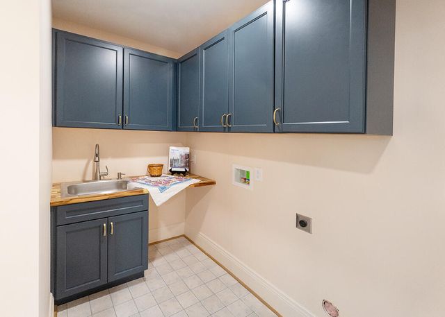 2308 Greenup Street, Covington, KY 41014