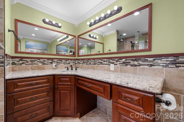 1315 Pear Drive, Conover, NC 28613