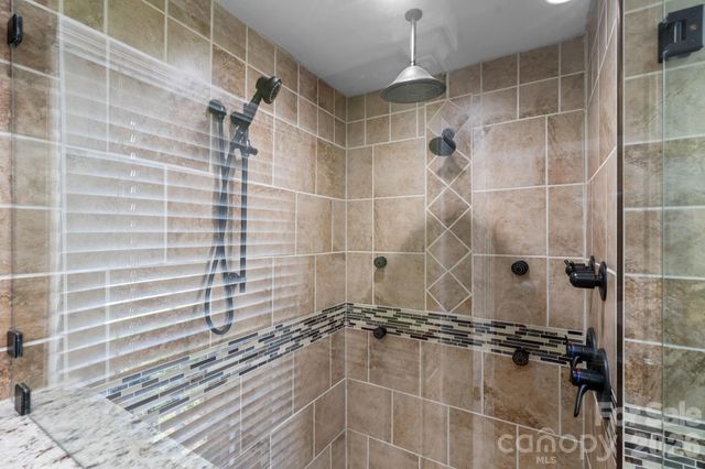 1315 Pear Drive, Conover, NC 28613