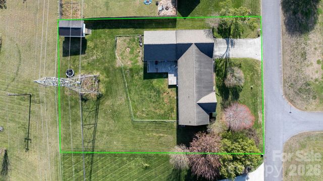 1315 Pear Drive, Conover, NC 28613