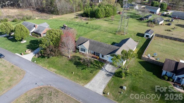 1315 Pear Drive, Conover, NC 28613
