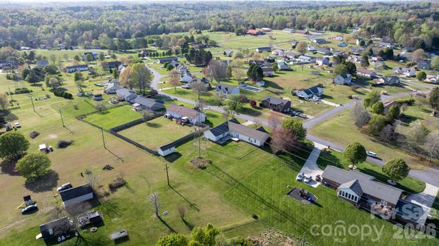 1315 Pear Drive, Conover, NC 28613