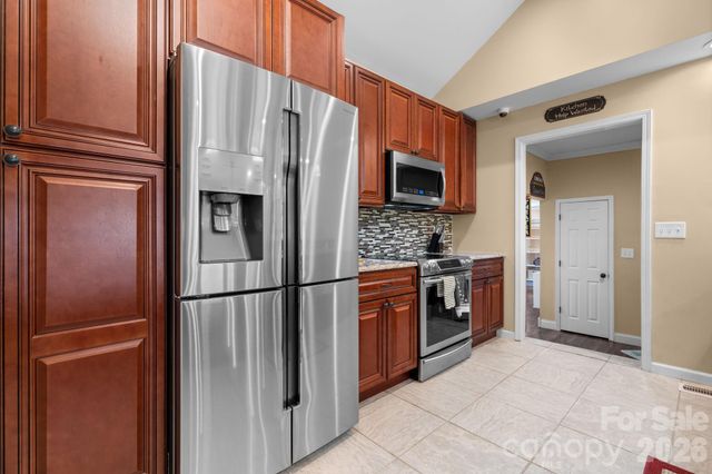 1315 Pear Drive, Conover, NC 28613