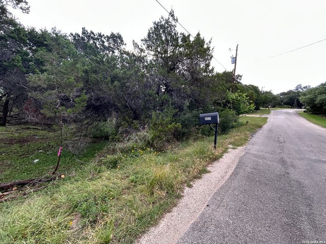 152 N SCENIC LOOP, Canyon Lake, TX 78133