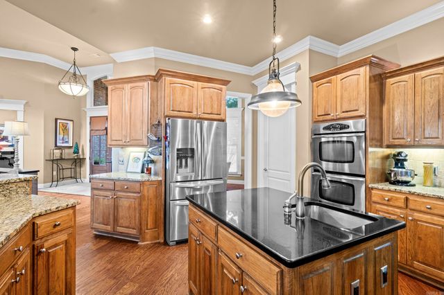 216 Seminole Lane, Maumelle, AR 72113