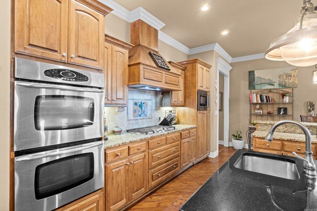 216 Seminole Lane, Maumelle, AR 72113