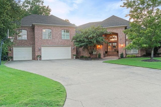 216 Seminole Lane, Maumelle, AR 72113