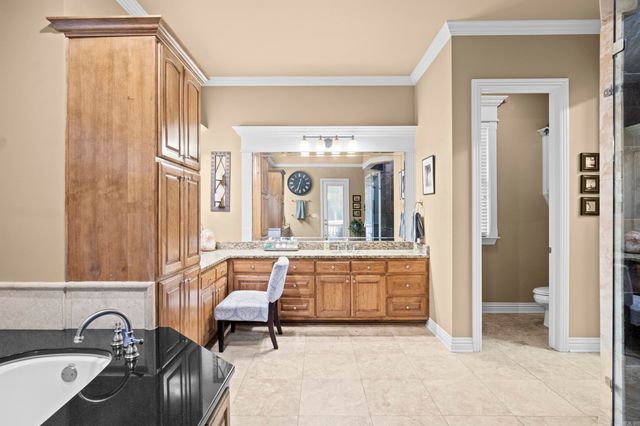 216 Seminole Lane, Maumelle, AR 72113